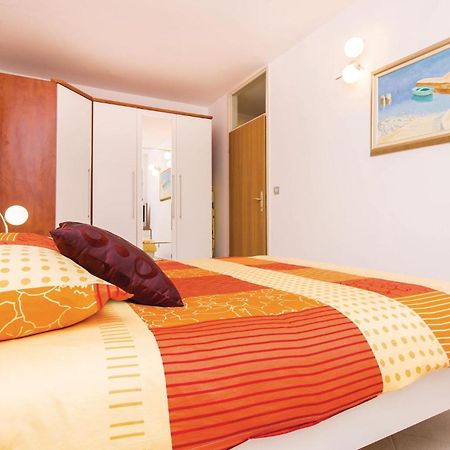 Amazing Apartment In Njivice With Wifi Zewnętrze zdjęcie