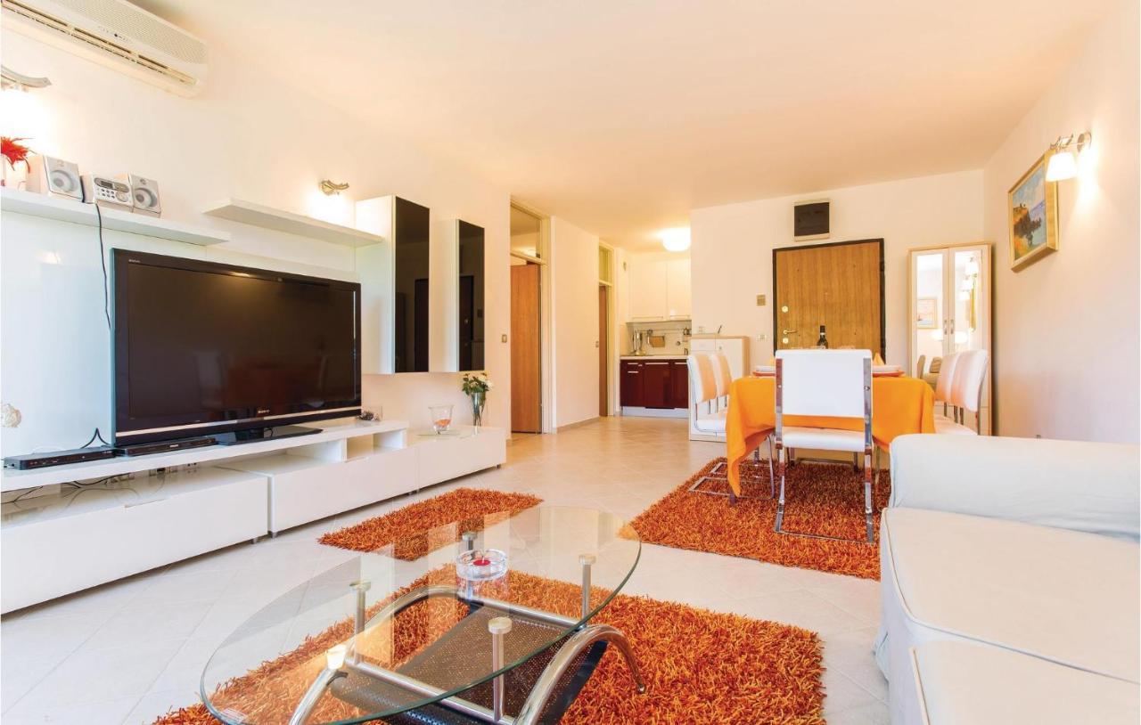Amazing Apartment In Njivice With Wifi Zewnętrze zdjęcie
