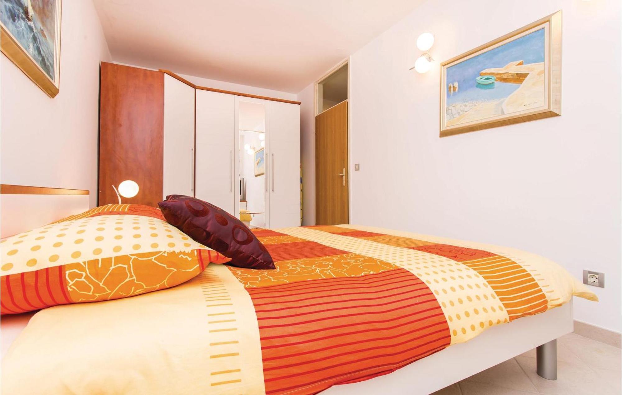Amazing Apartment In Njivice With Wifi Zewnętrze zdjęcie